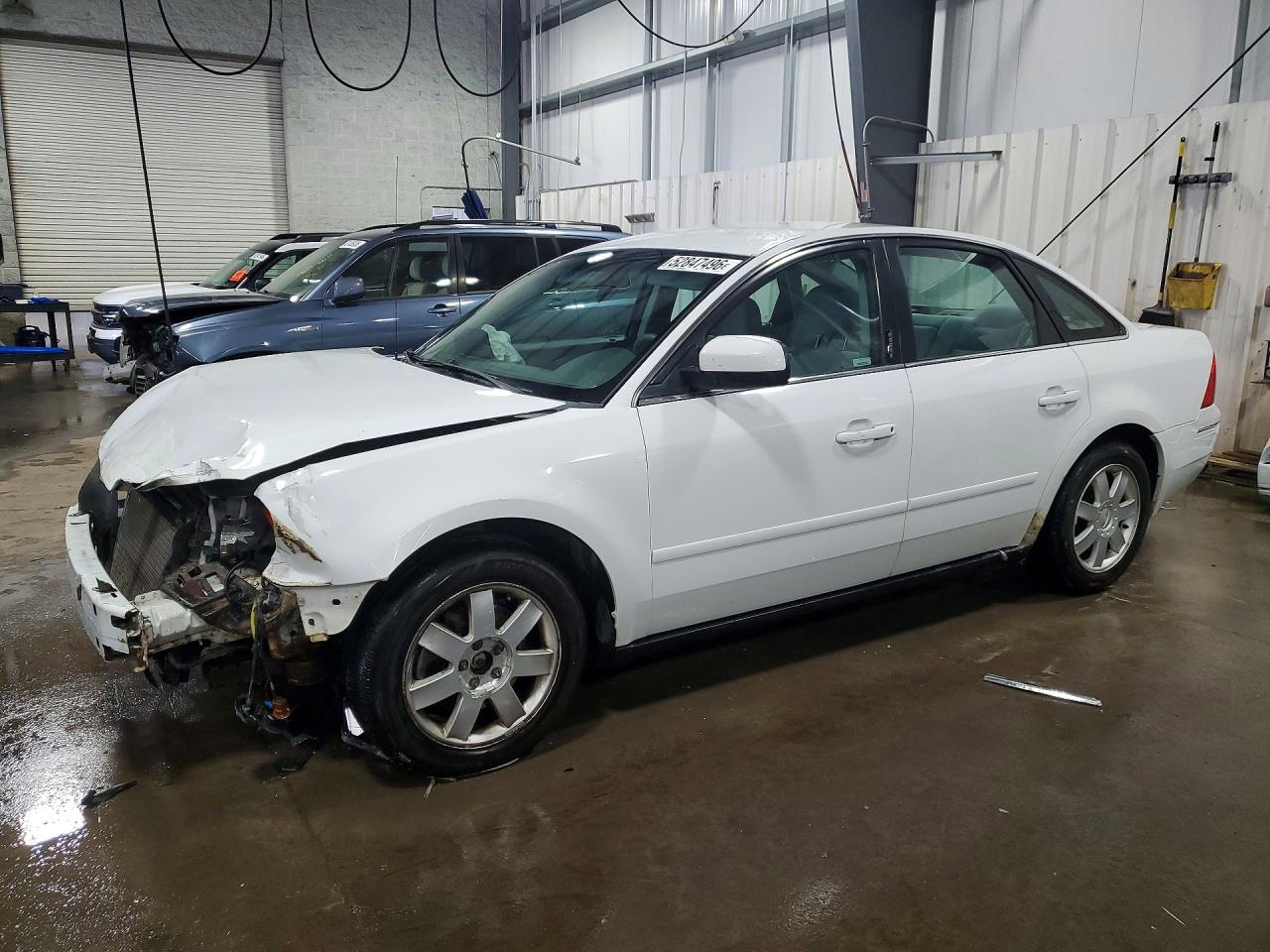 Salvage Ford 500 Image