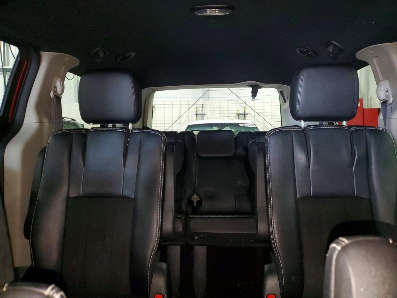 Dodge Caravan Sxt
