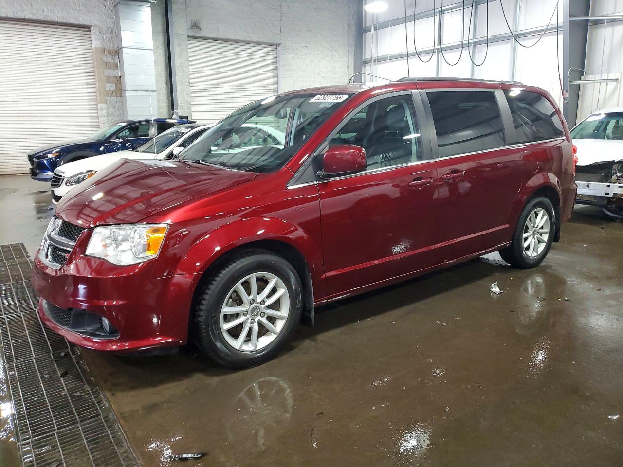 Salvage Dodge Caravan Image