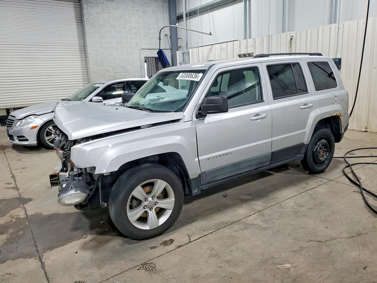 Salvage Jeep Patriot Image