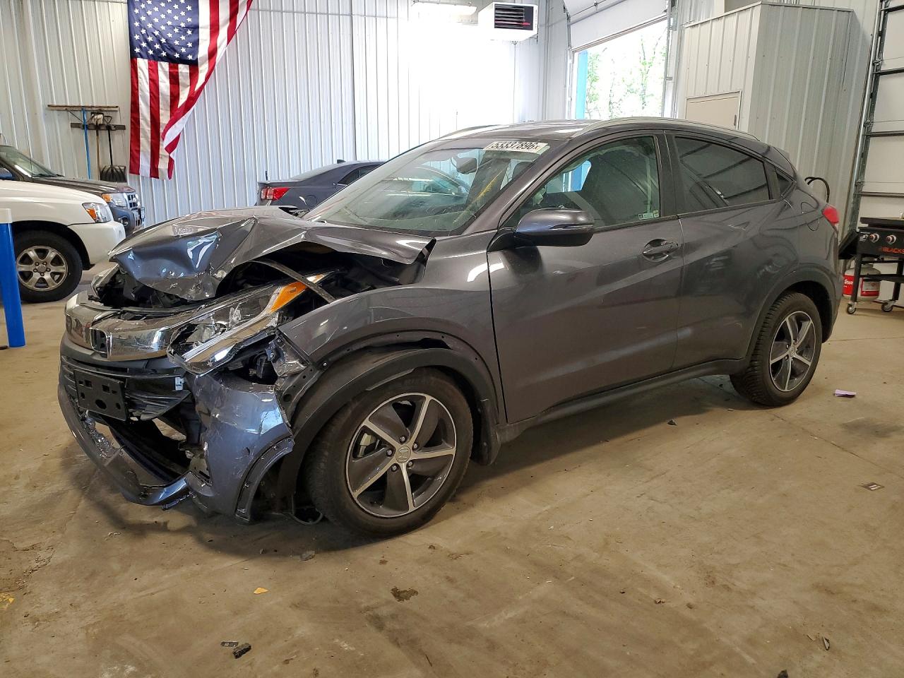 Salvage Honda HR-V Image