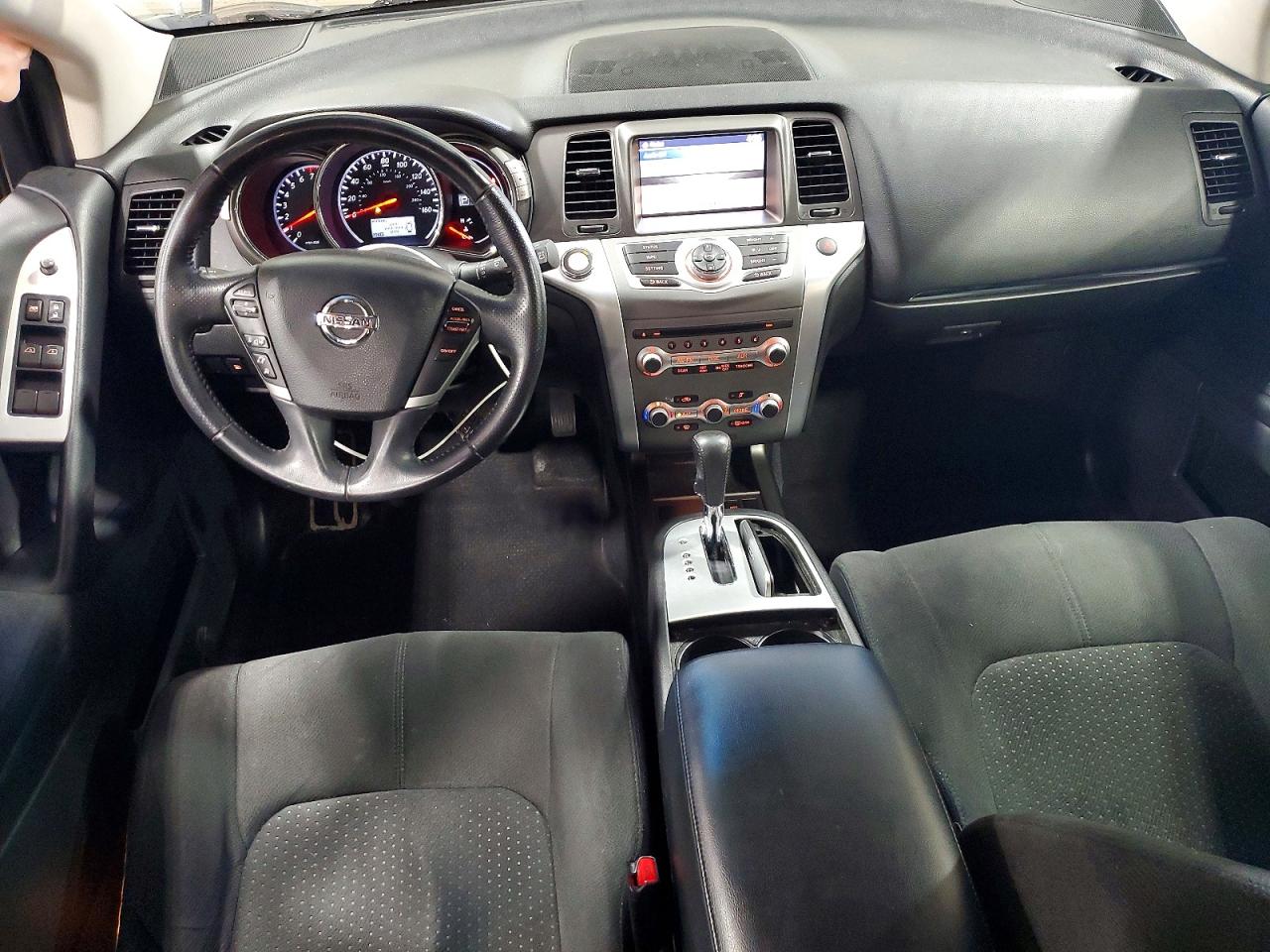 Nissan Murano Sv