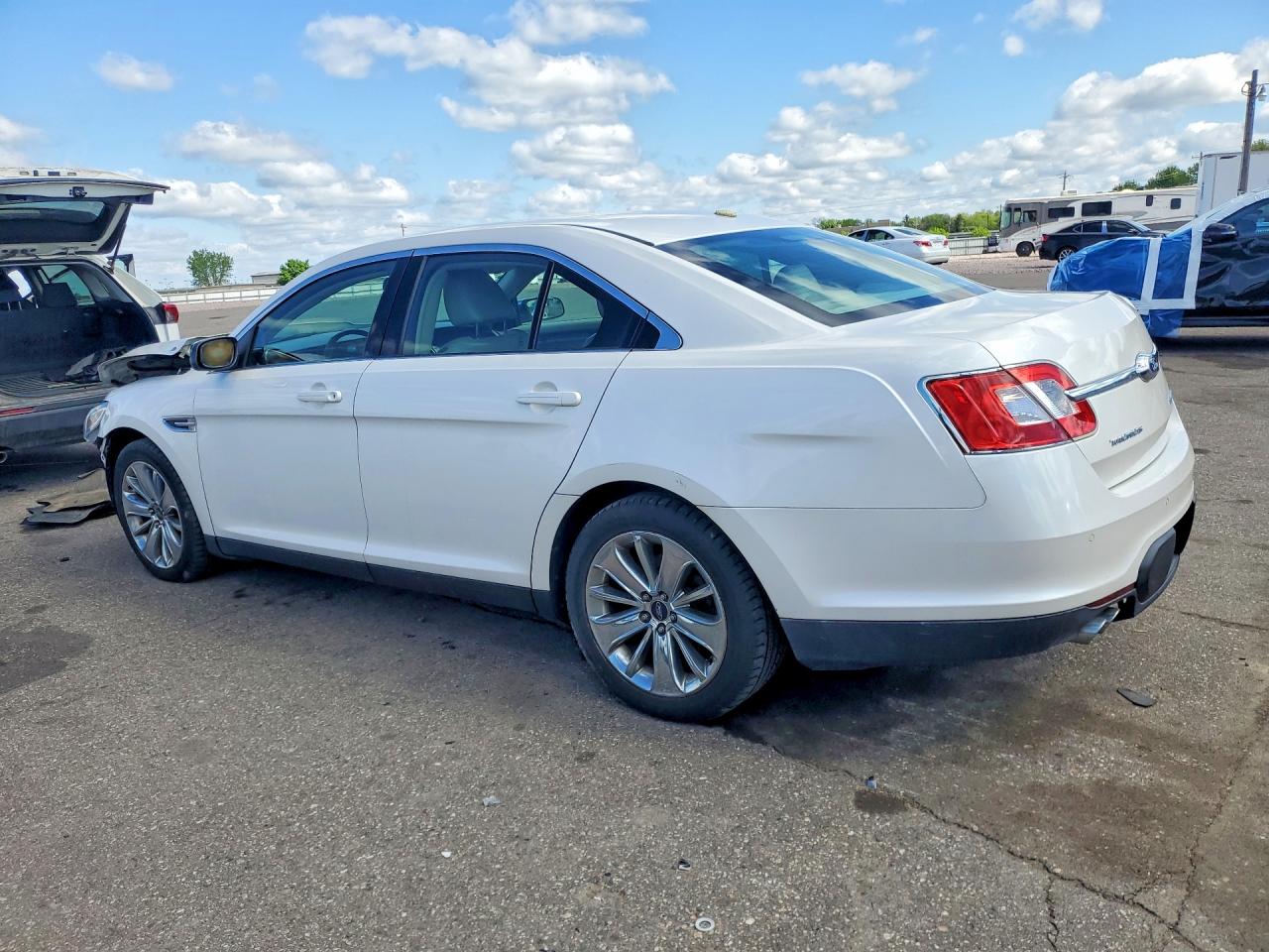 Ford Taurus Limited
