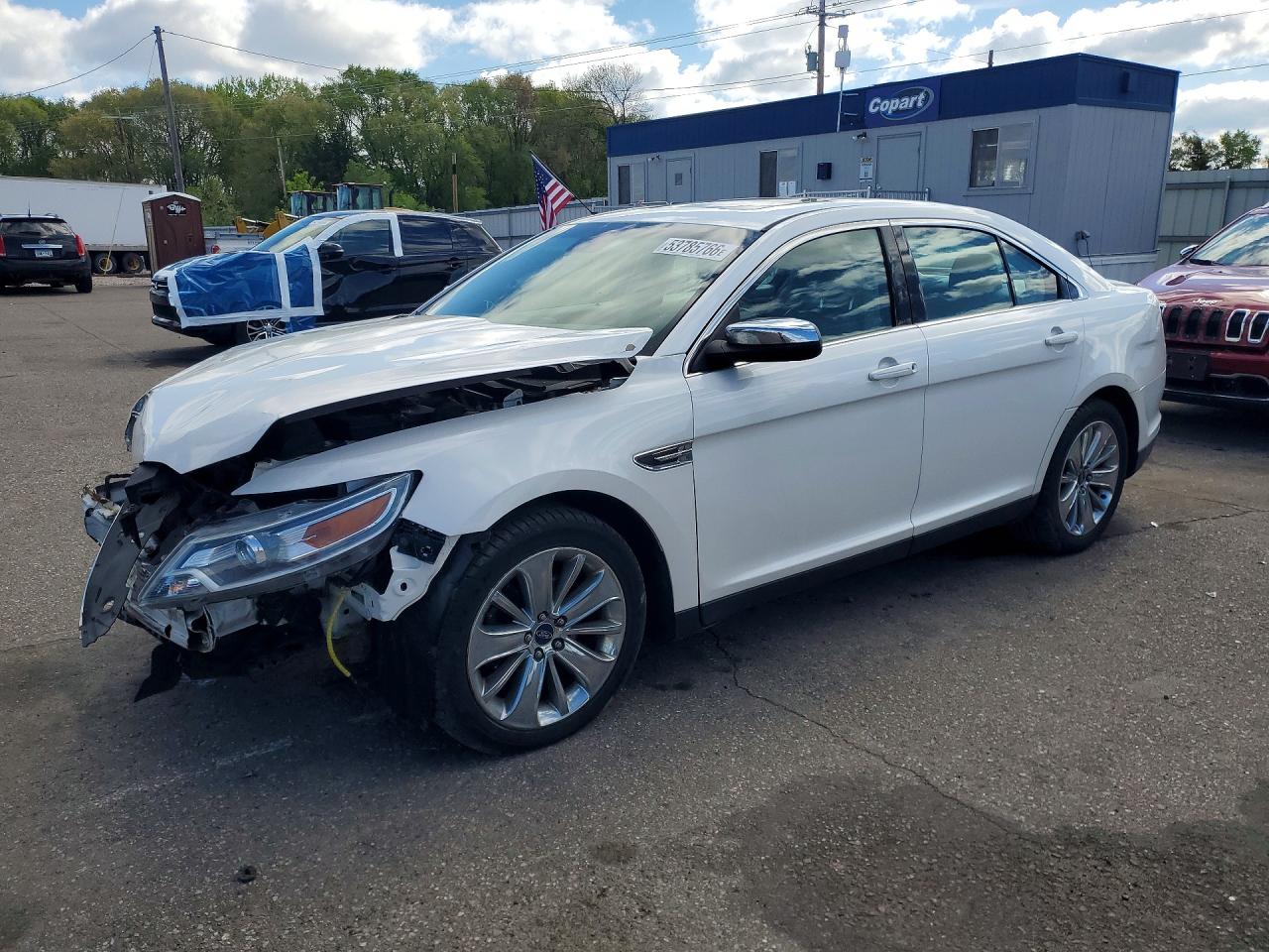 Salvage Ford Taurus Image