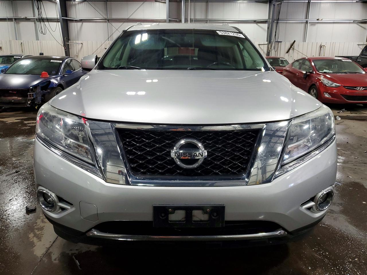 Nissan Pathfinder S