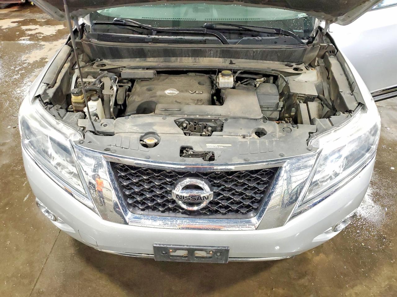 Nissan Pathfinder S