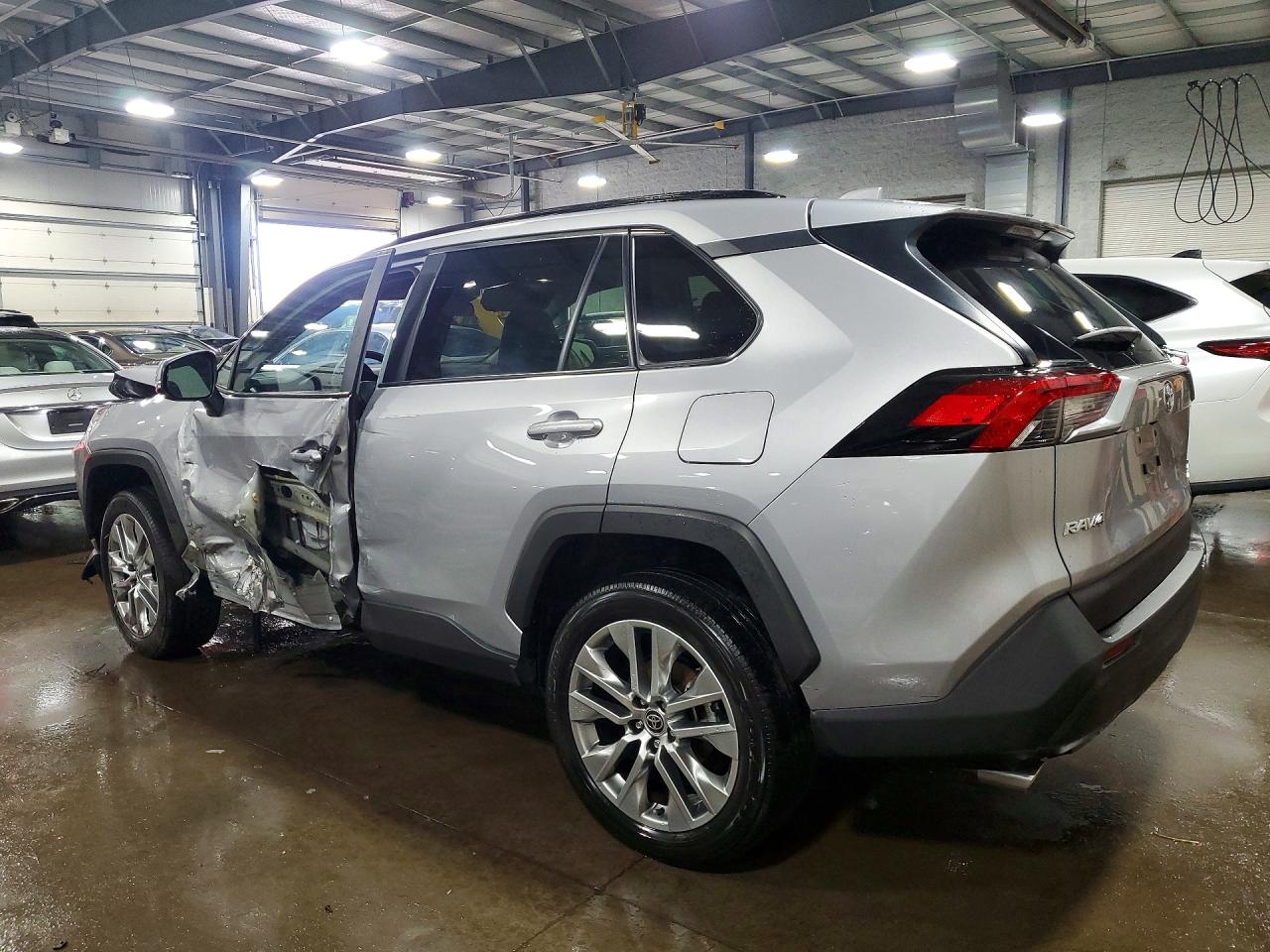 Toyota RAV4 Xle Premium