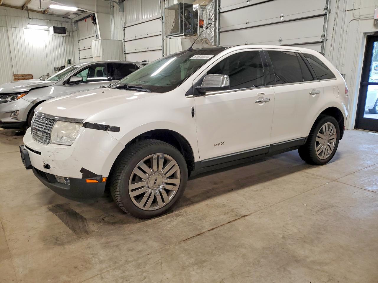 Salvage Lincoln MKX Image