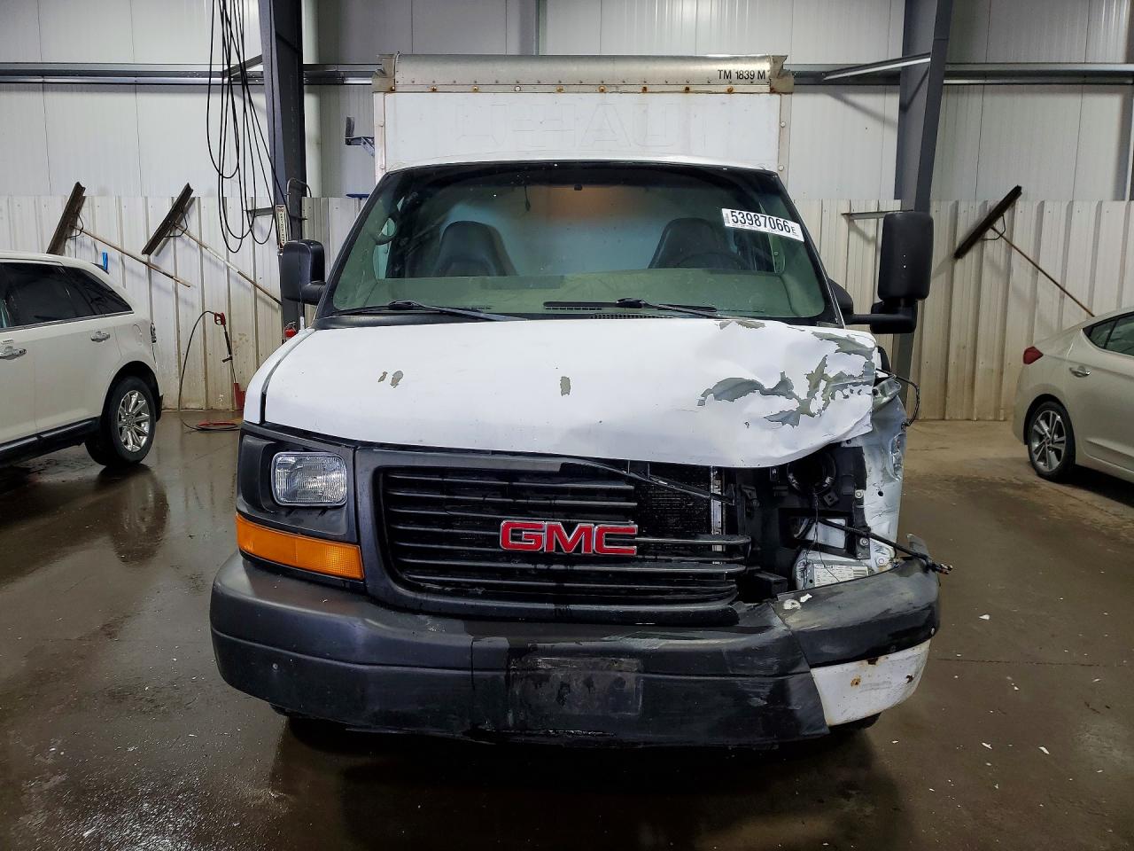 GMC Savana Cutaway G3500