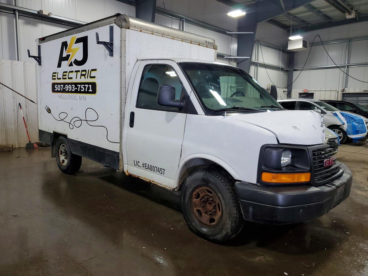 GMC Savana Cutaway G3500
