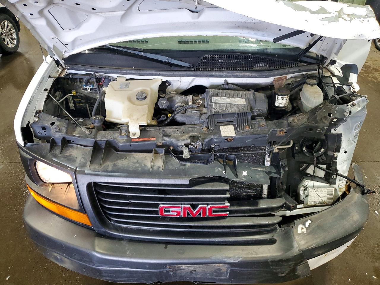 GMC Savana Cutaway G3500