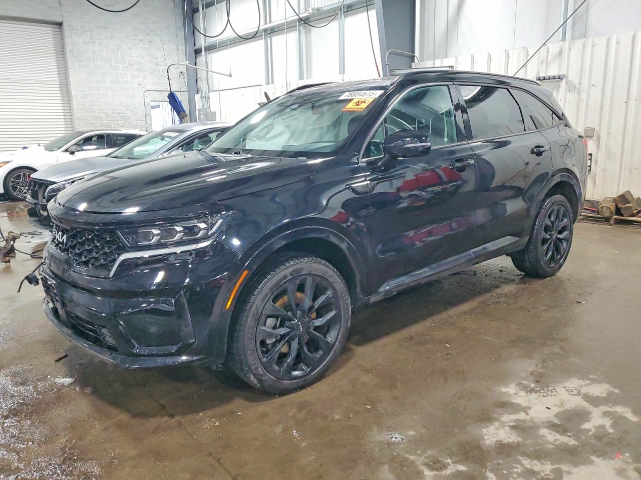 Salvage Kia Sorento Image