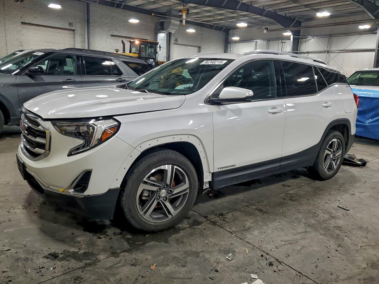 Salvage GMC Terrain Image