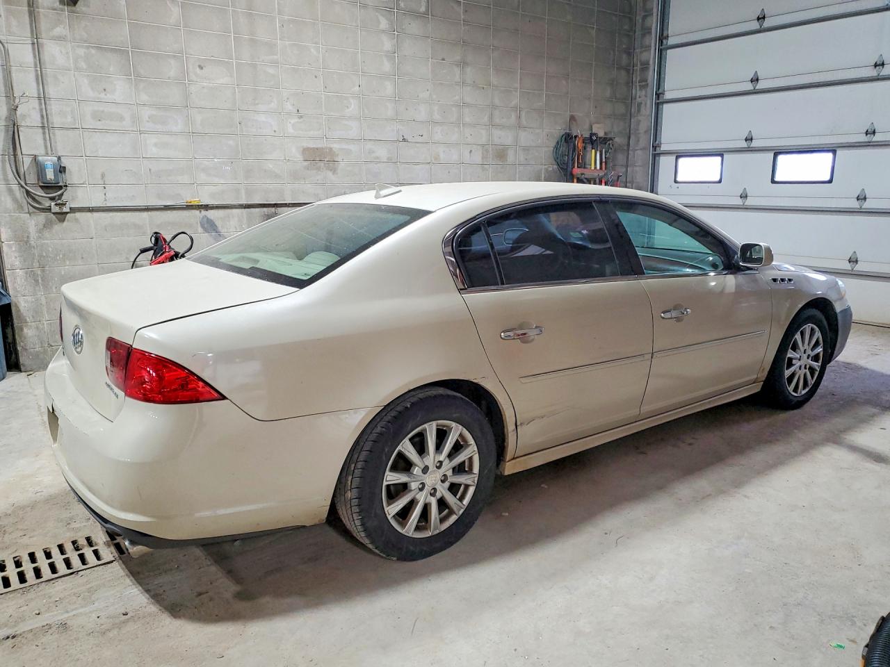 Buick Lucerne Cx