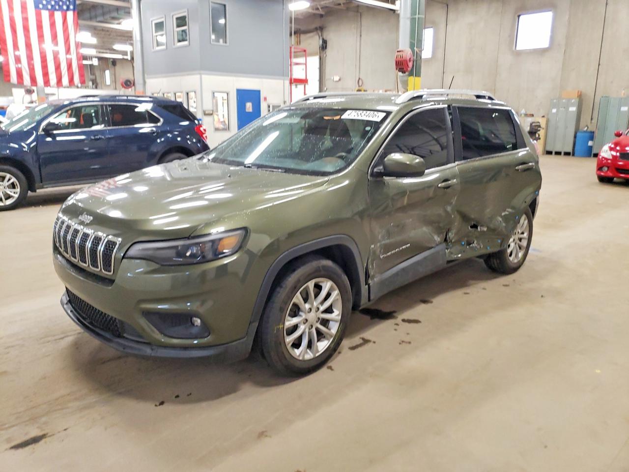 Salvage Jeep Cherokee Image