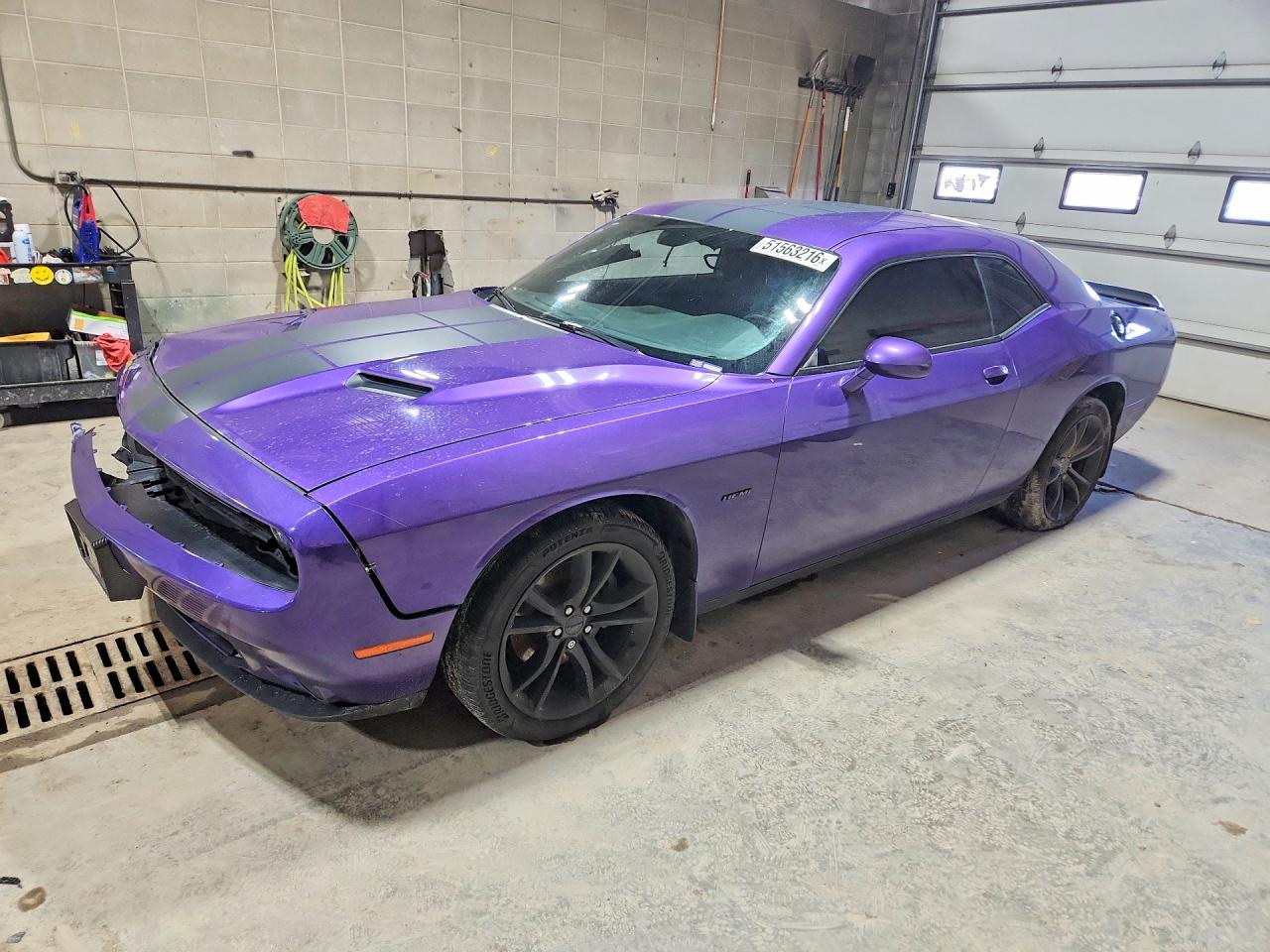 Salvage Dodge Challenger Image
