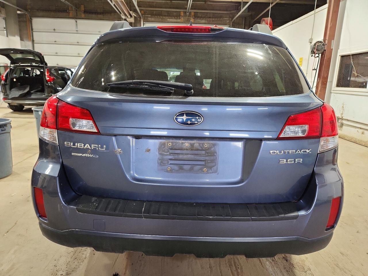 Subaru Outback 3.6r Limited