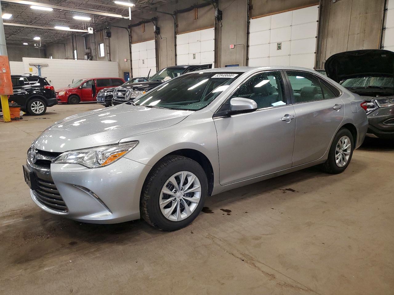 Salvage Toyota Camry Image