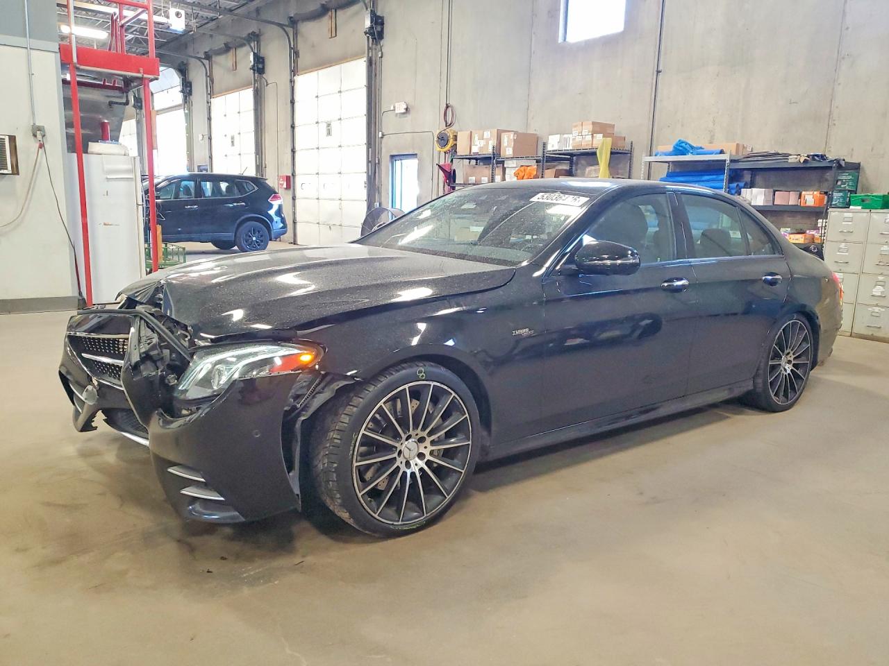 Salvage Mercedes-Benz E-Class Image
