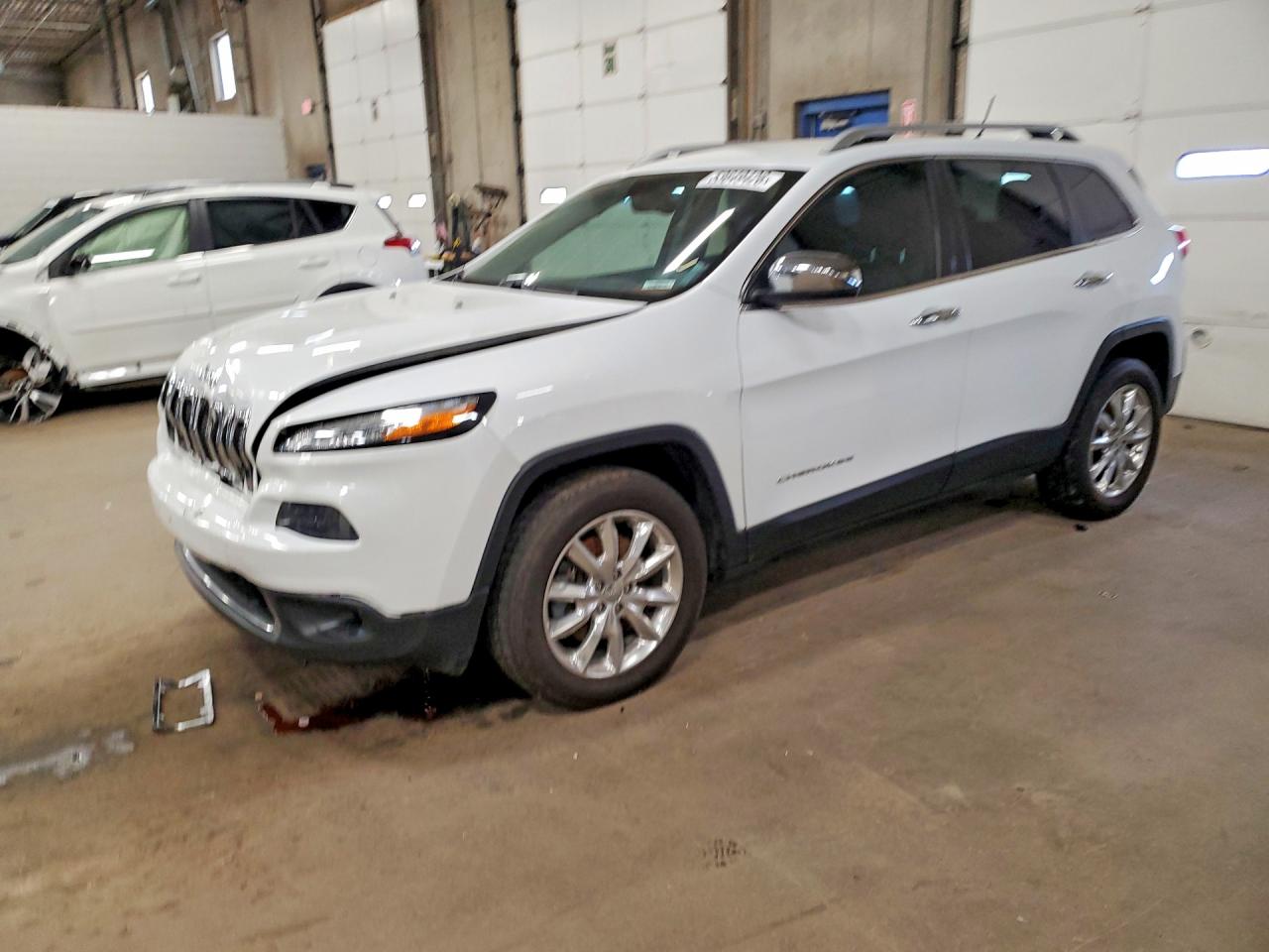 Salvage Jeep Grand Cherokee Image