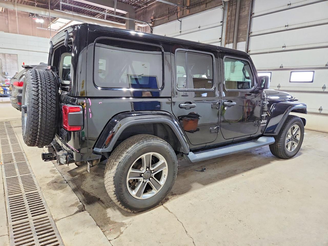 Jeep Wrangler Sahara