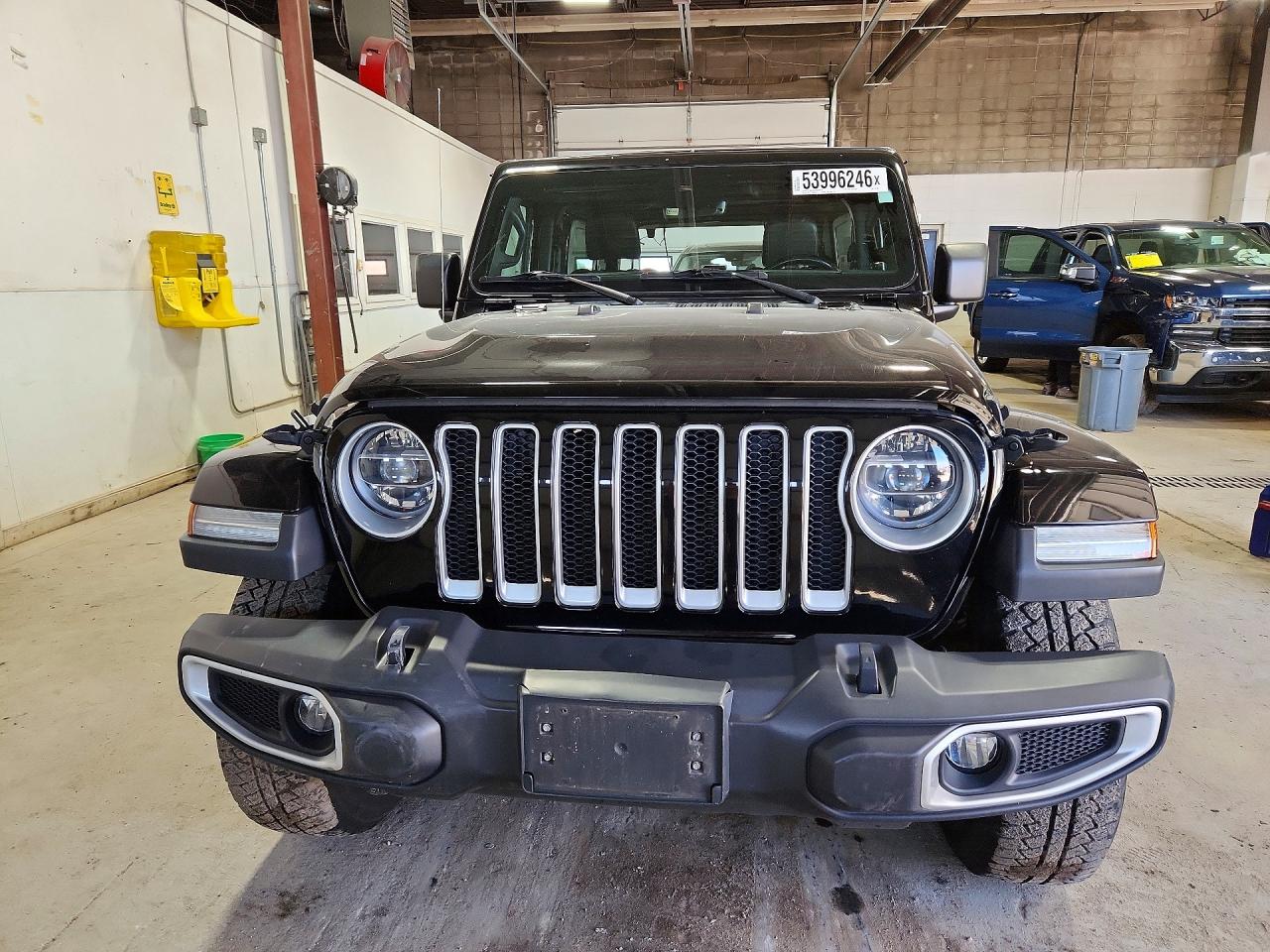 Jeep Wrangler Sahara