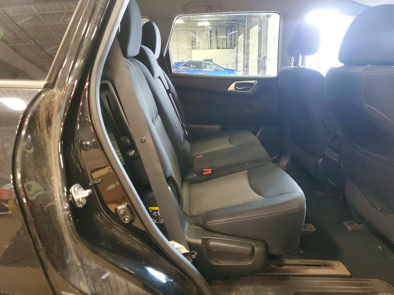 Nissan Pathfinder Sv