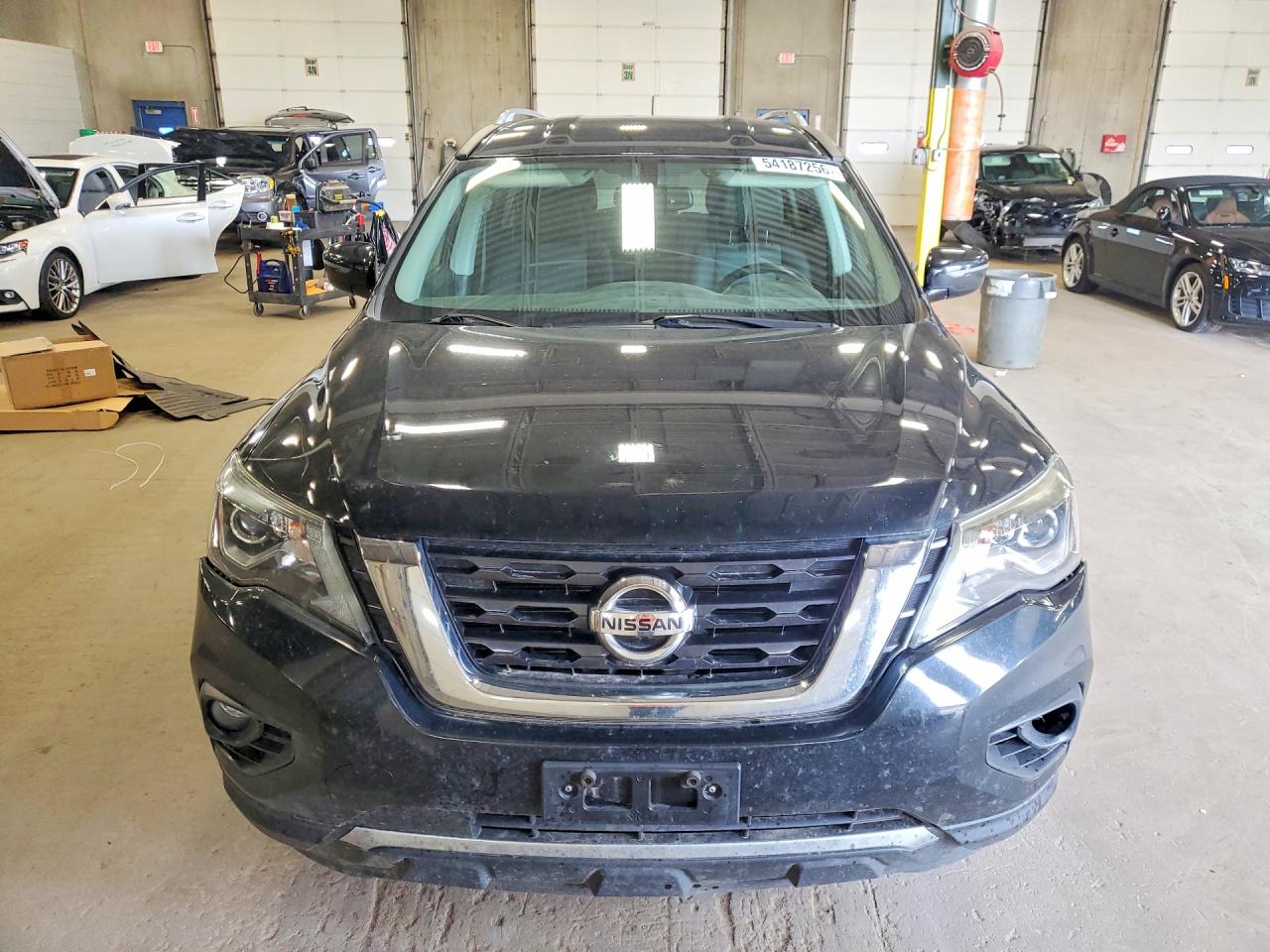 Nissan Pathfinder Sv