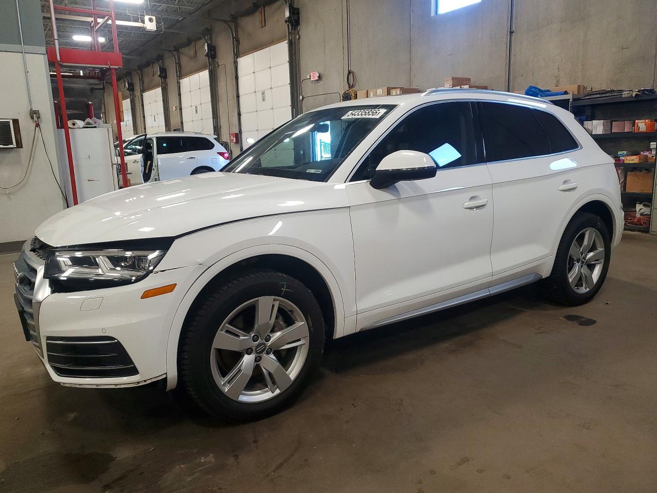 Salvage Audi Q5 Image