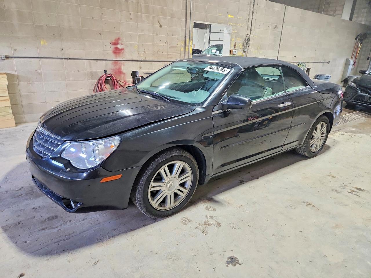 Salvage Chrysler Sebring Image