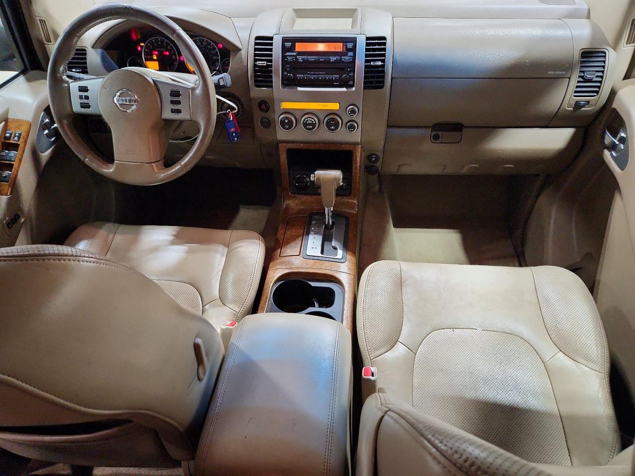 Nissan Pathfinder S