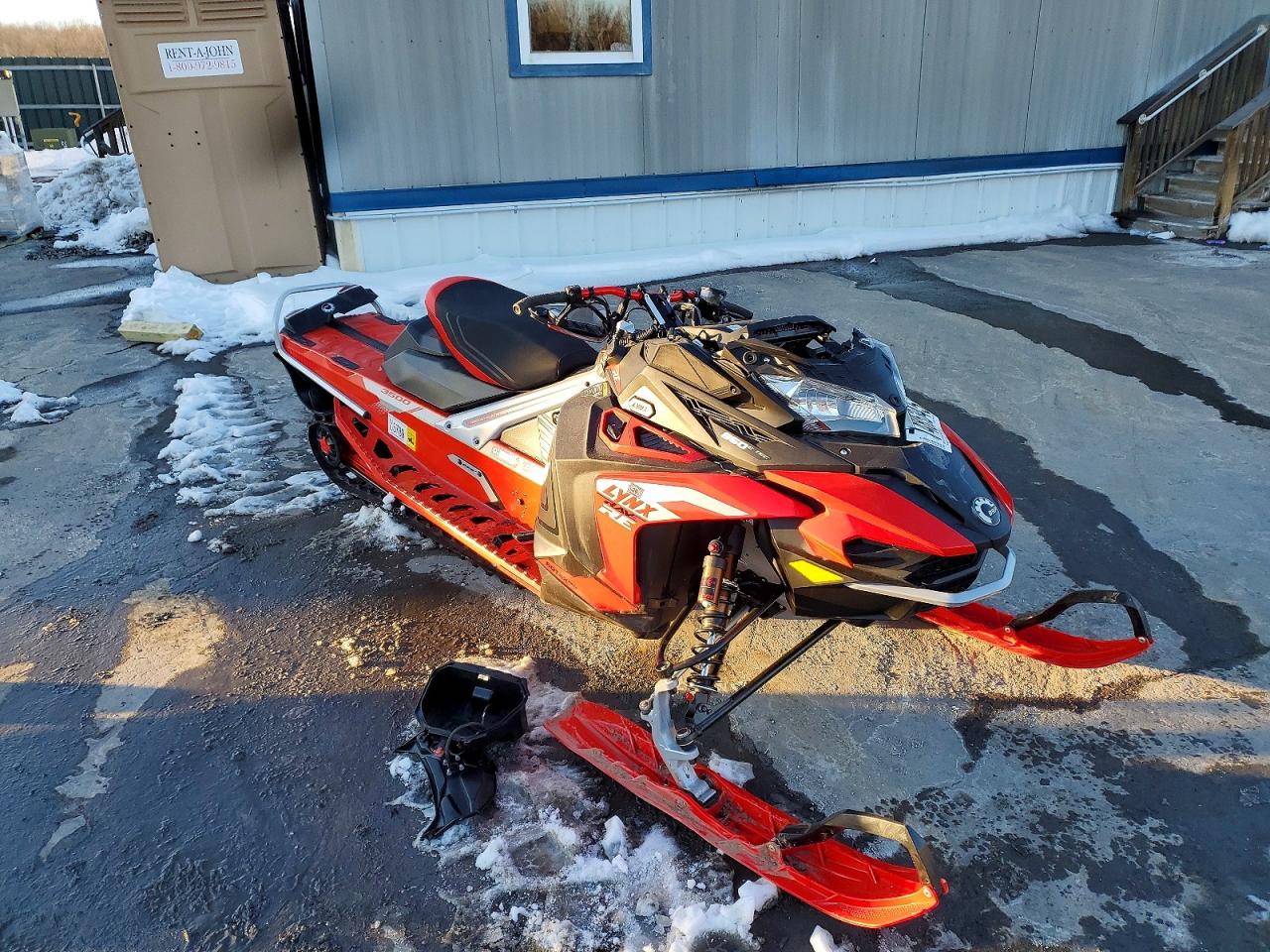 Salvage Lynx Rave Re 85 Image