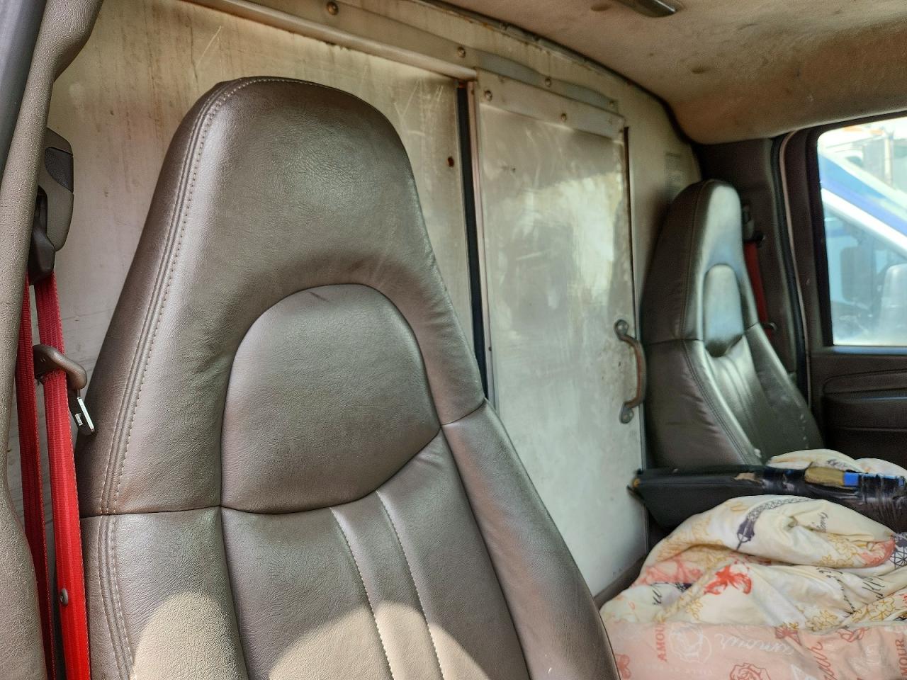 GMC Savana Cutaway G3500