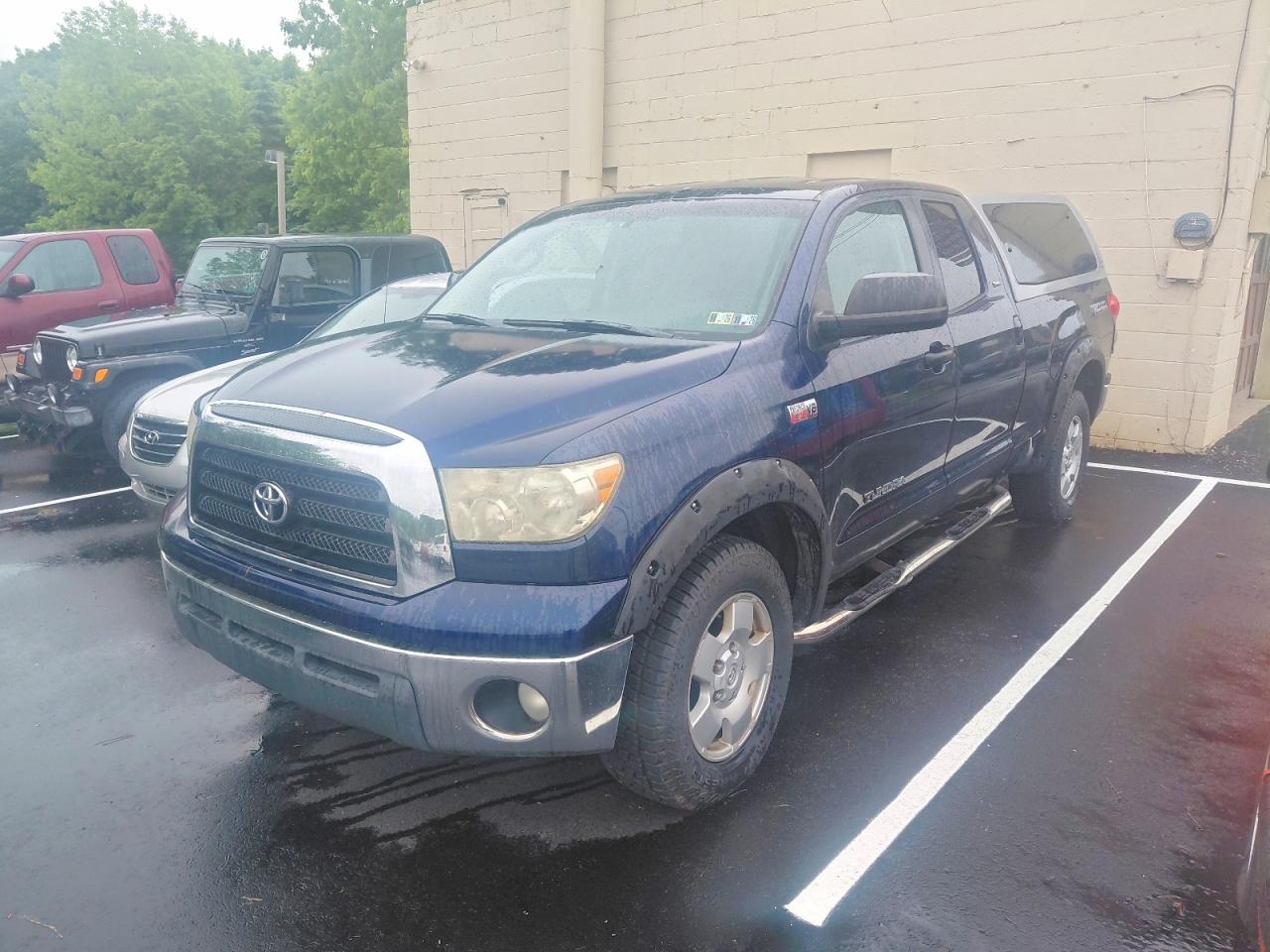 Toyota Tundra Double Cab Sr5