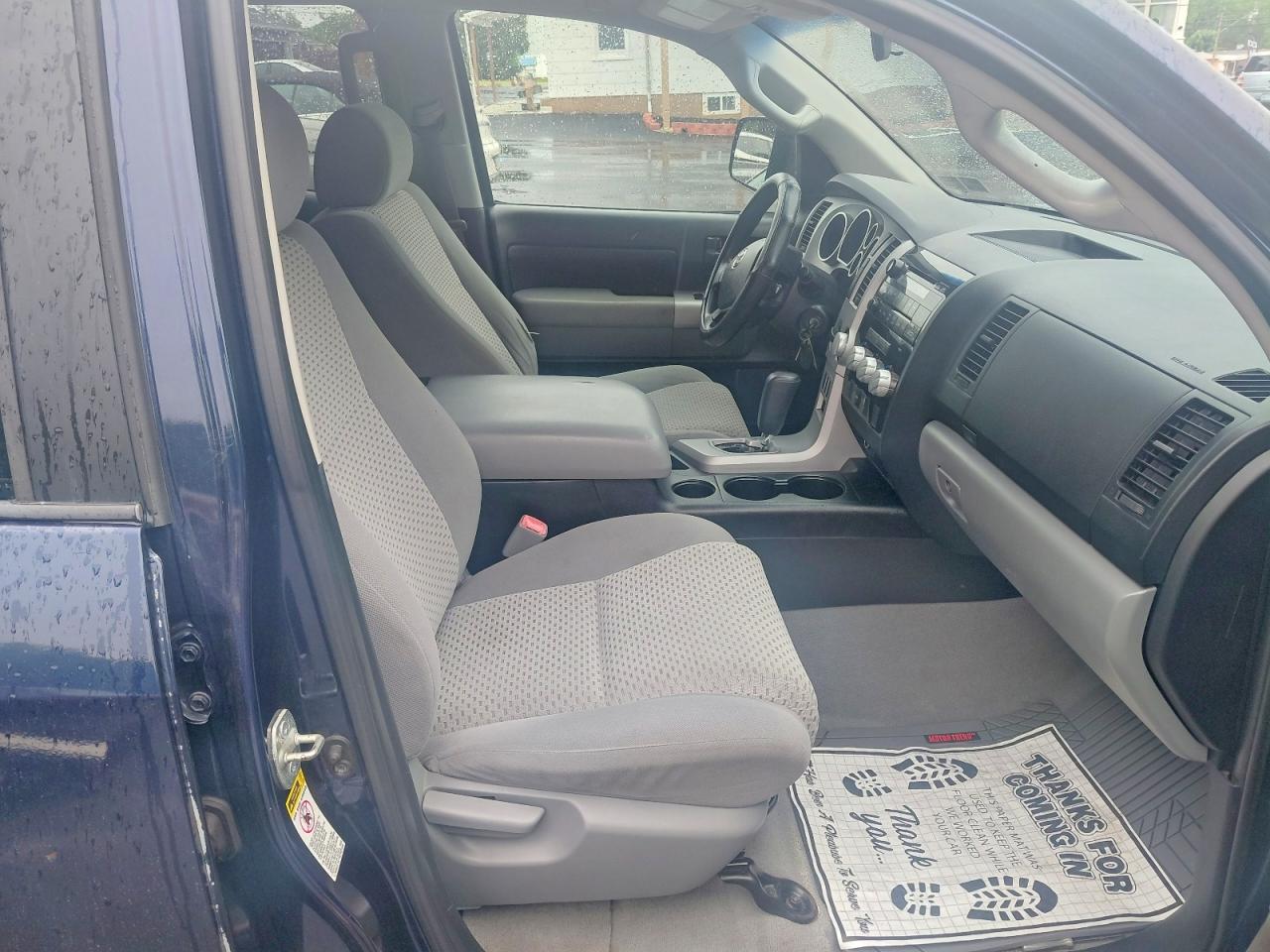Toyota Tundra Double Cab Sr5