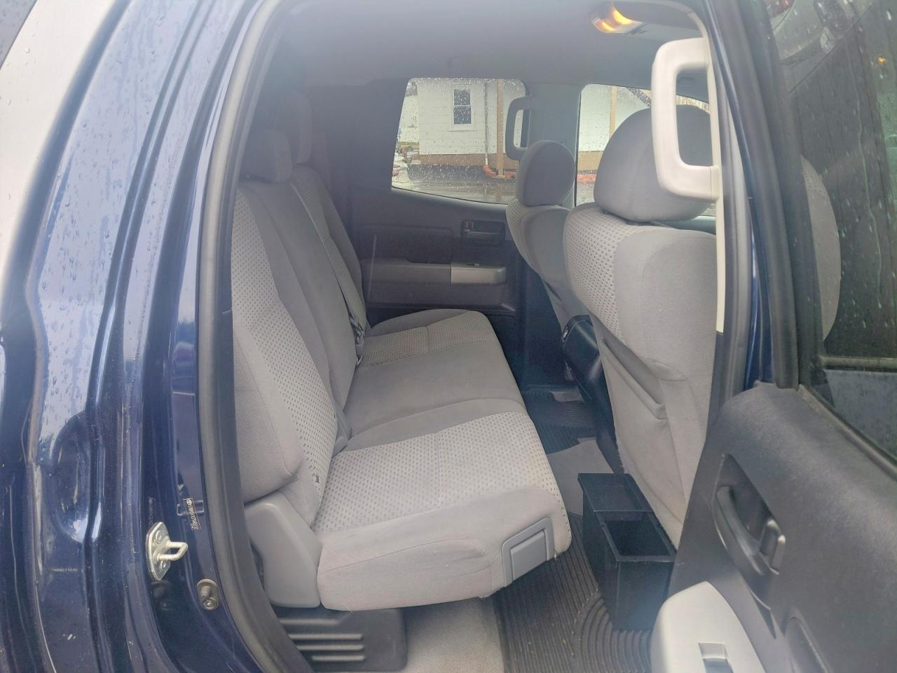 Toyota Tundra Double Cab Sr5