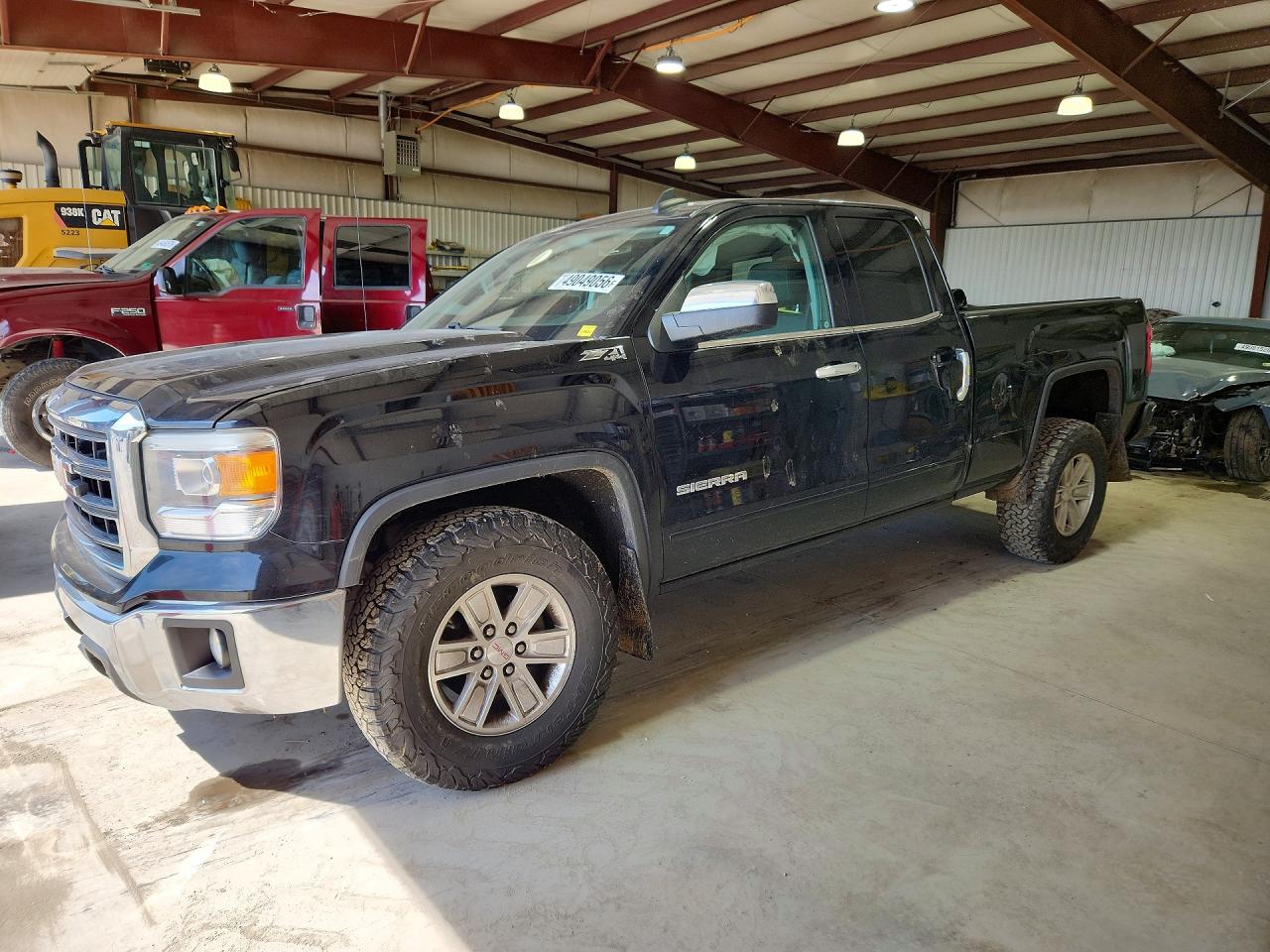 Salvage GMC Sierra Image
