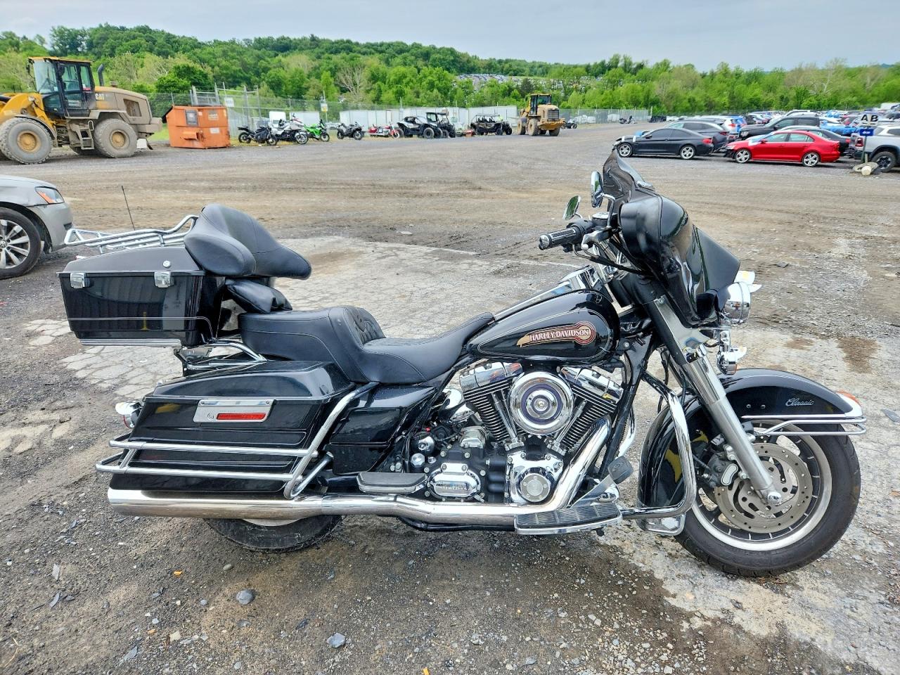 Salvage Harley-Davidson Fl Image