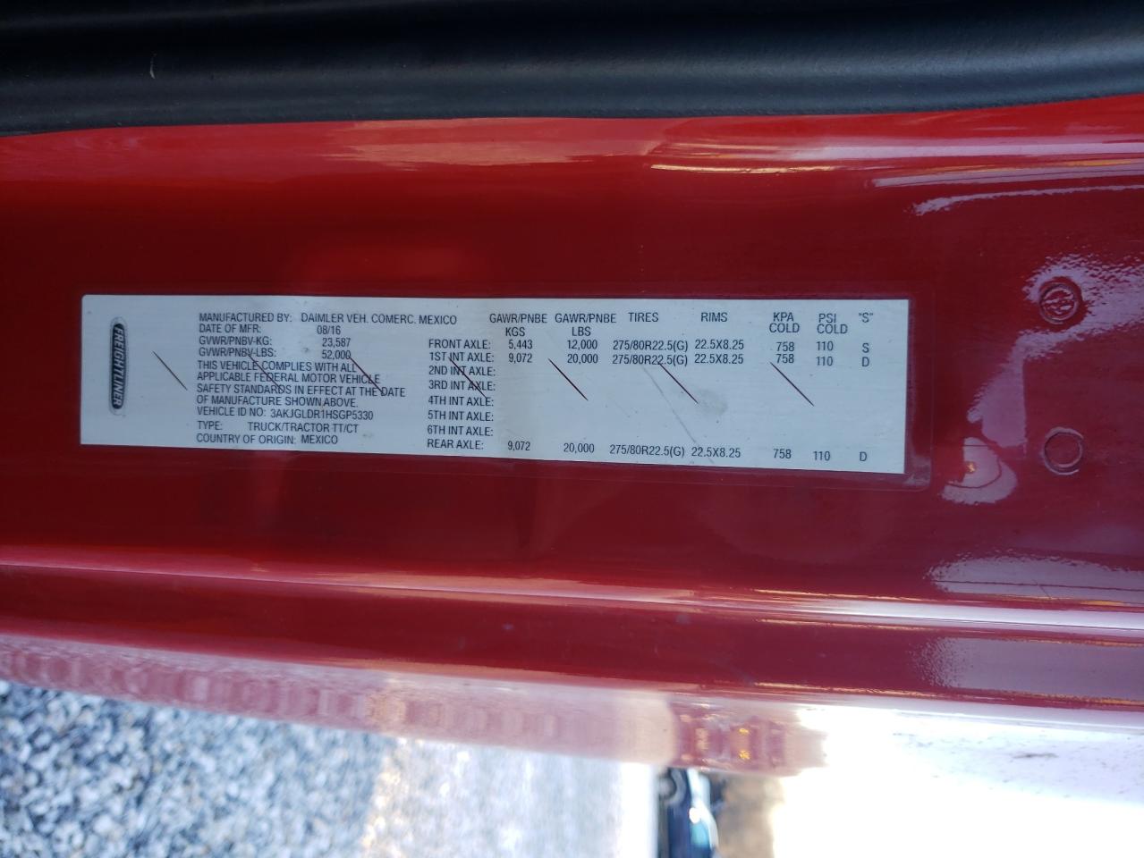 Freigliner Cascadia 125