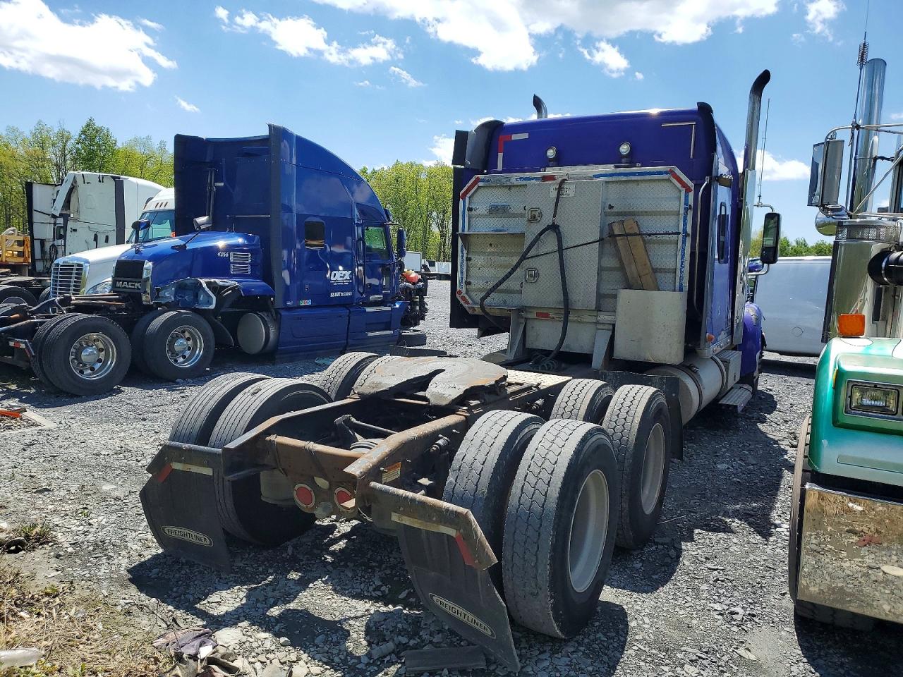 Freightliner Conventional