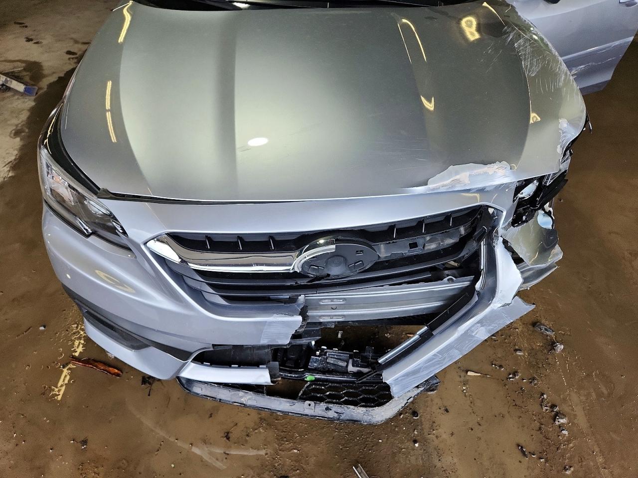 Subaru Legacy Premium