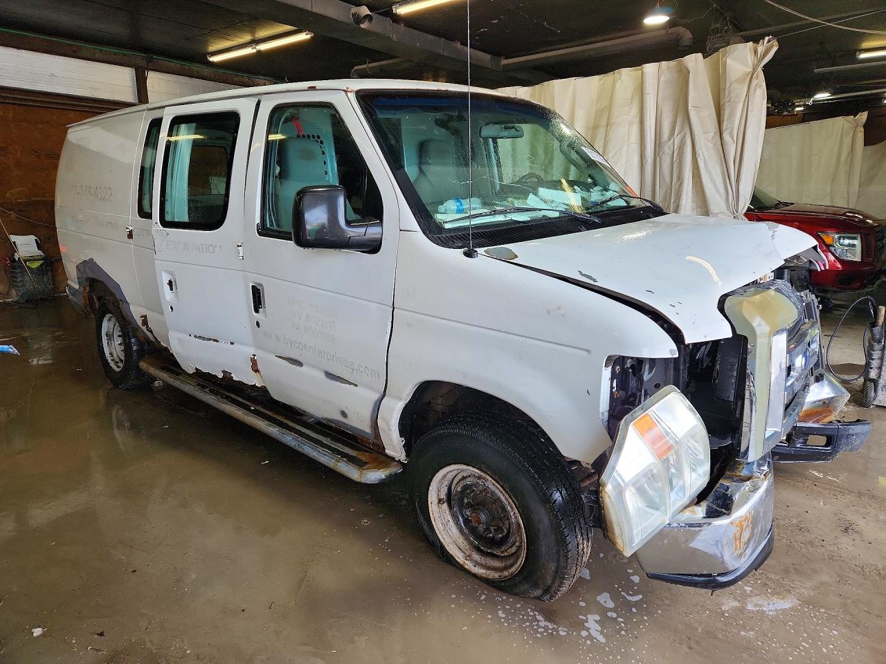 Ford Econoline E250 Van