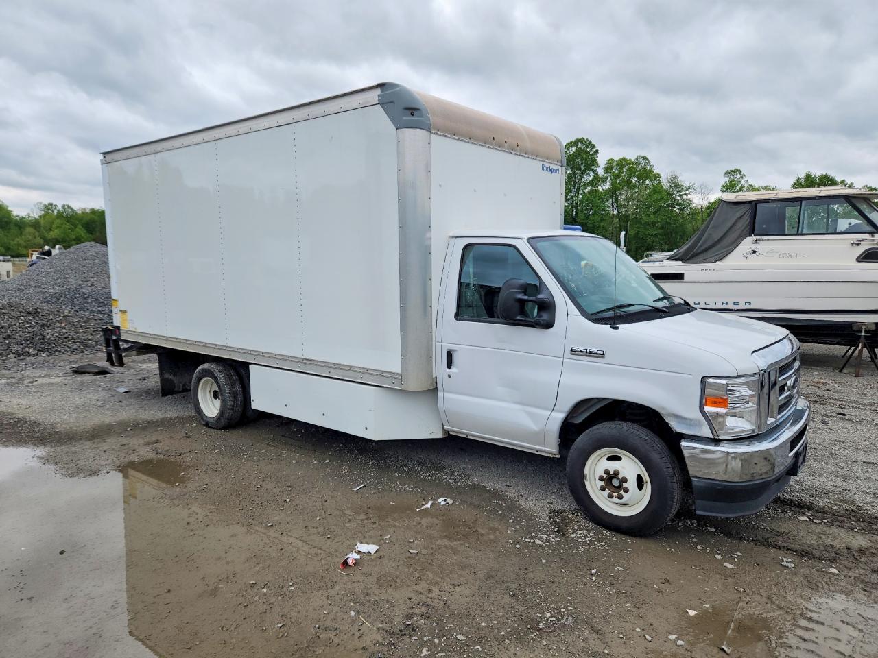 Ford E-450