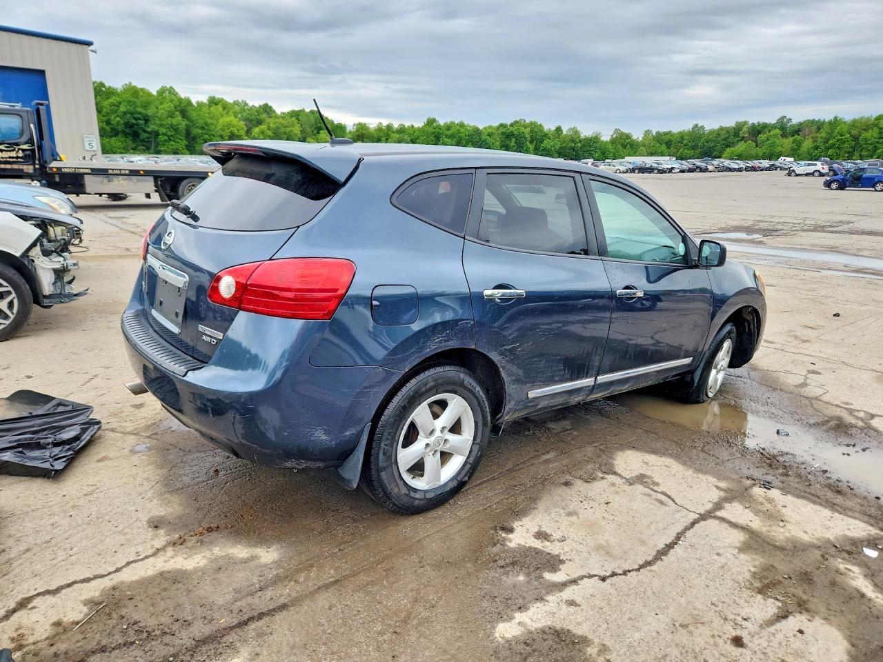 Nissan Rogue S