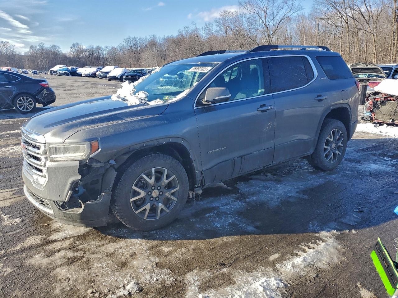 Salvage GMC Acadia Image