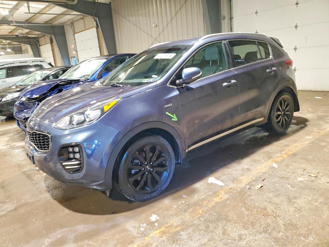 Salvage Kia Sportage Image