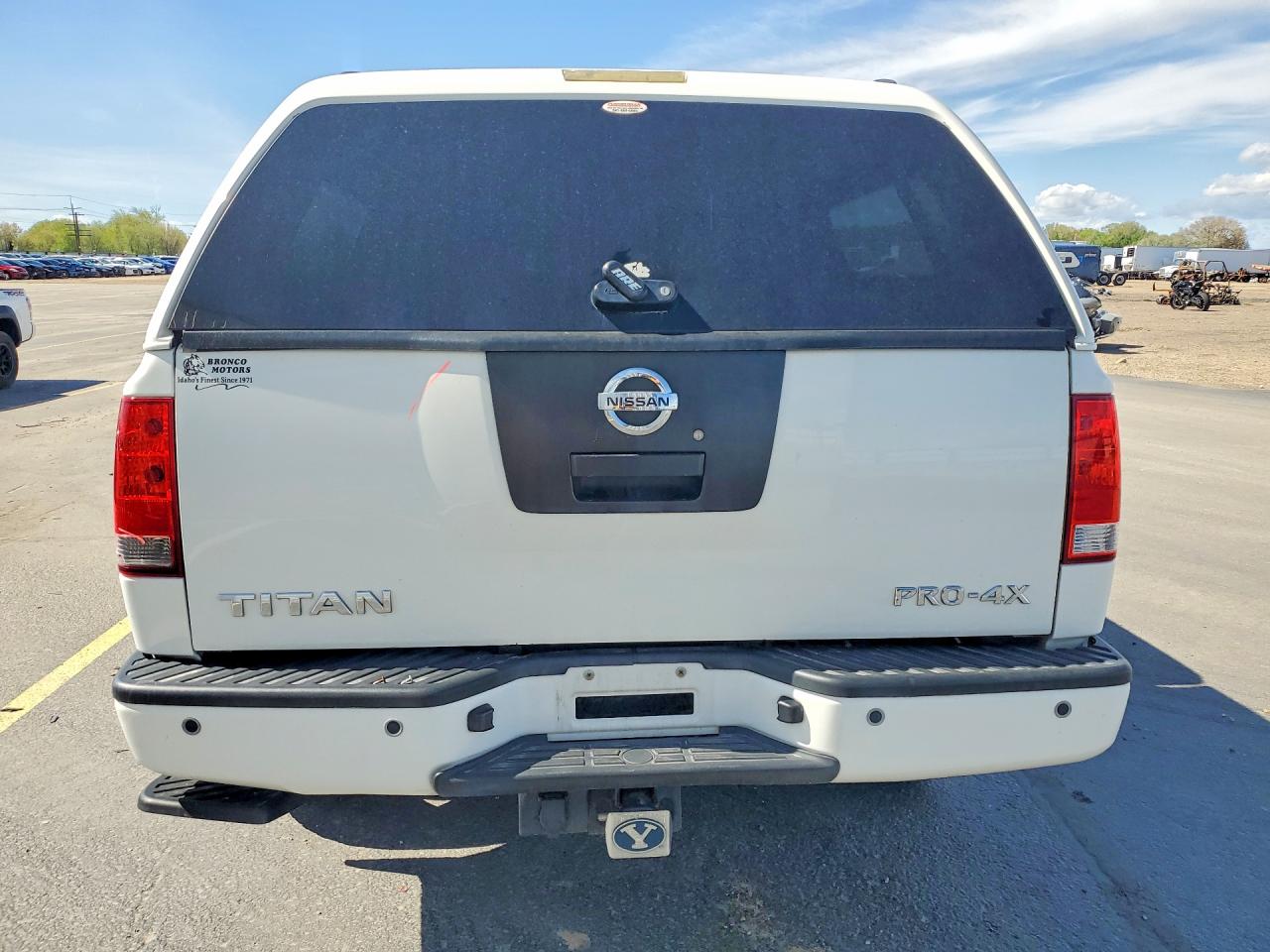 Nissan Titan Sv