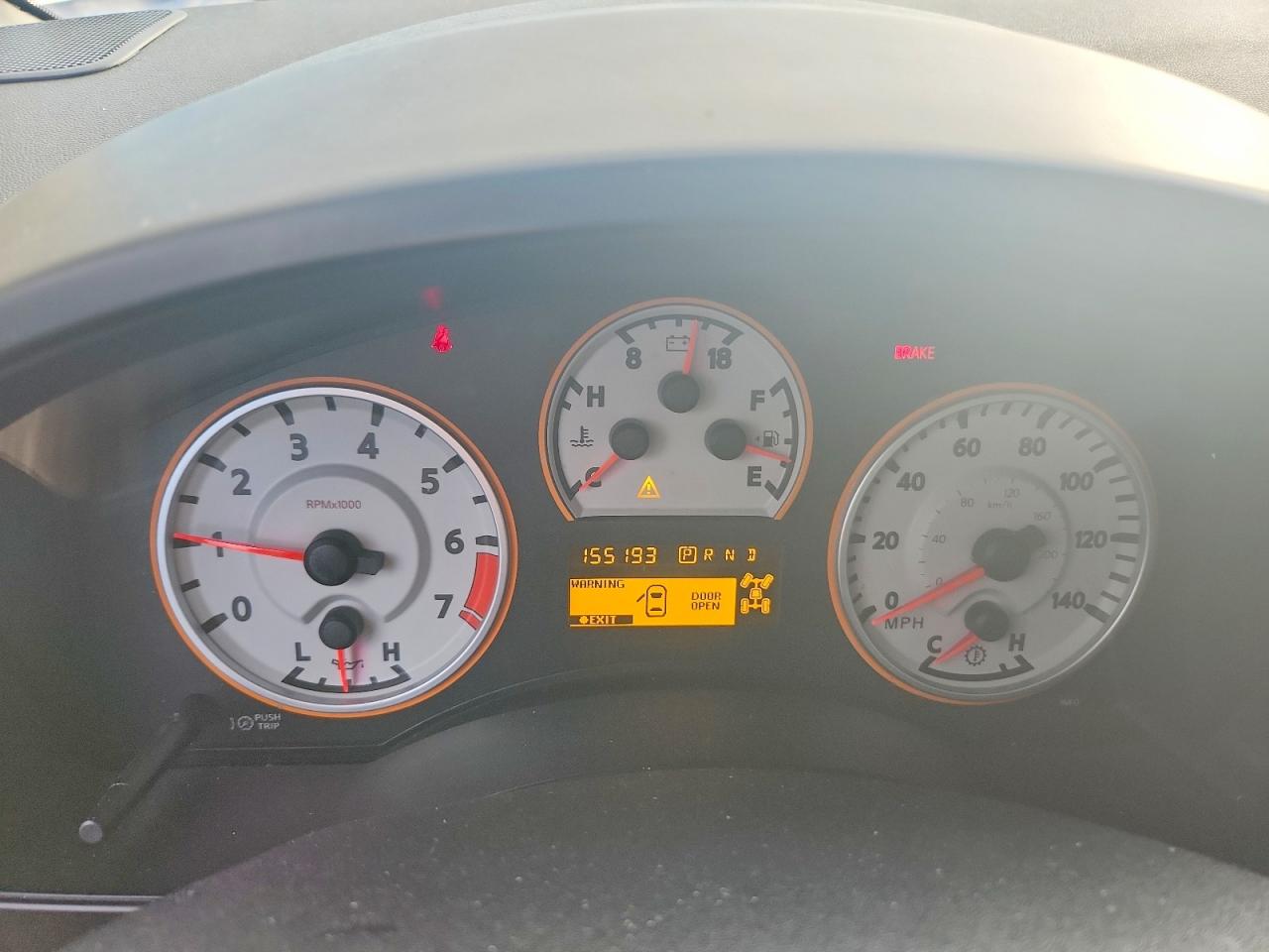 Nissan Titan Sv