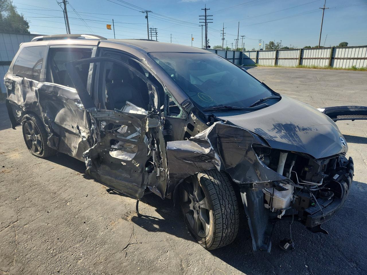 Toyota Sienna Sport