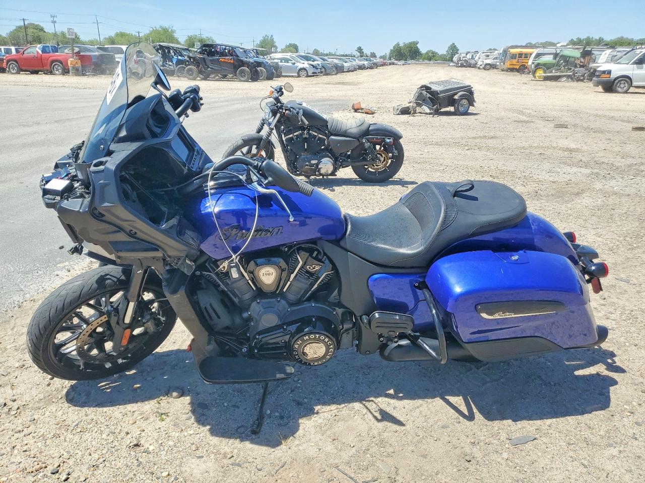 Indian Motorcycle Co. Pursuit Dark Horse